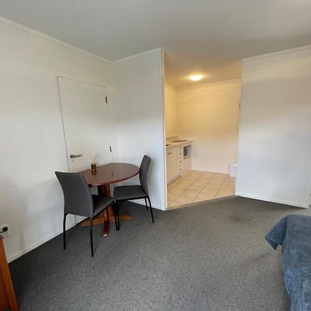 Cherry Court Motor Lodge Whangarei Extérieur photo